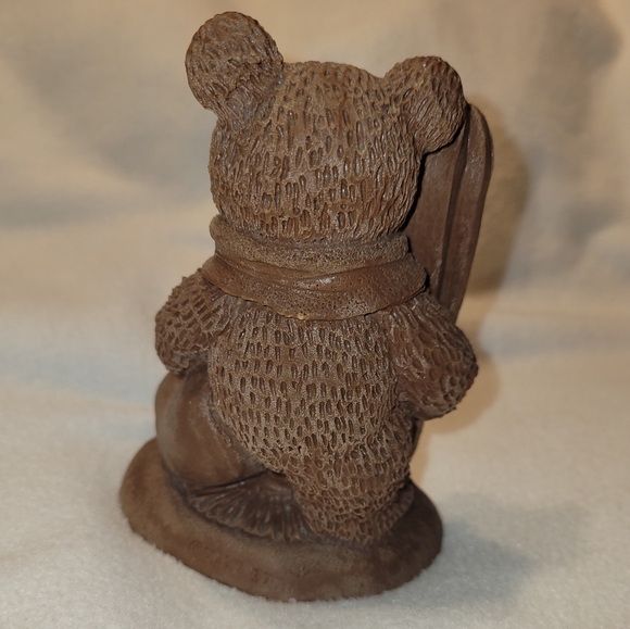 Vintage 1987 #1750 Pecan Resin Ski Bear Figurine with Base - Picture 9 of 9